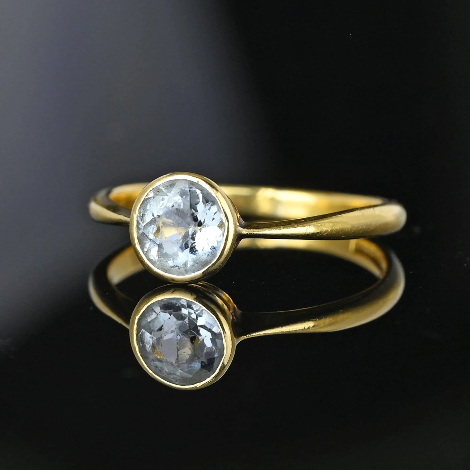 Antique Edwardian 18K Gold Aquamarine Solitaire Ring