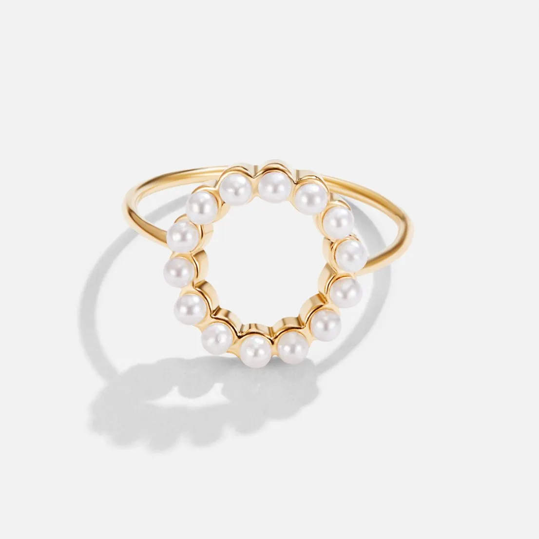 Sabrina Classic Round Pearl Ring