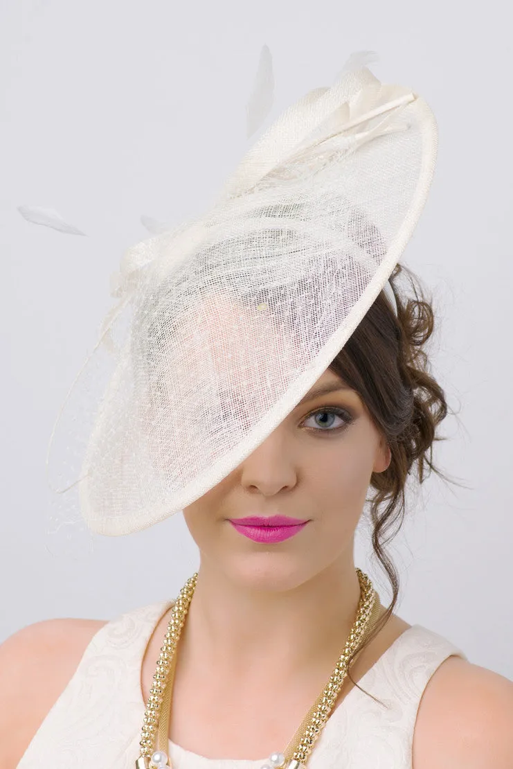 Wendy Fascinator - Ivory